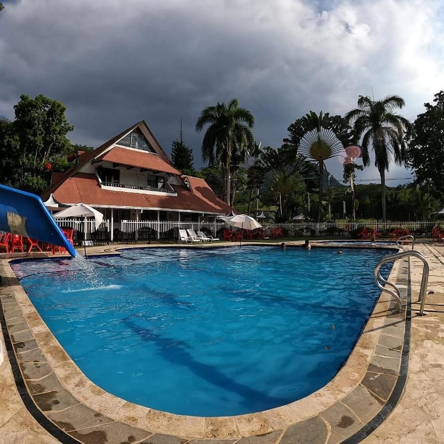 Finca Hotel Pinares Ла Пинтада Екстериор снимка